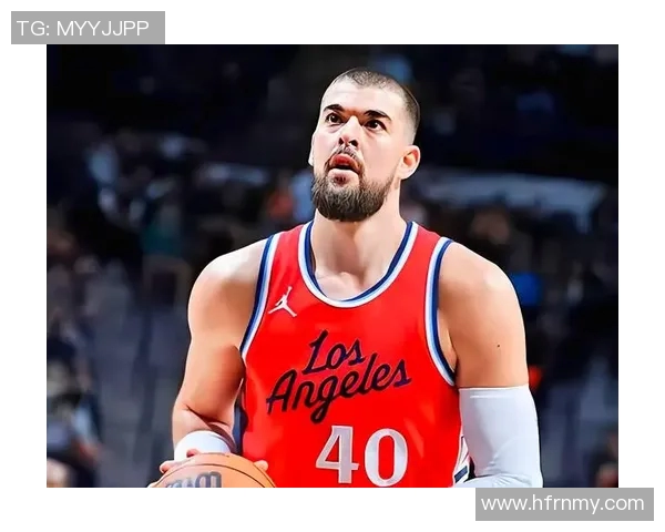 快船与马刺激战正酣NBA202116赛季精彩对决回顾与分析